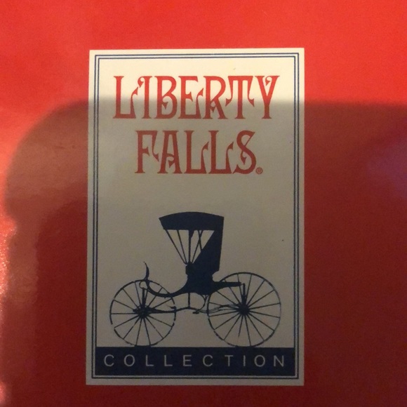 Liberty Falls Collection Village- “The Duckfield Residence“ - Picture 9 of 9